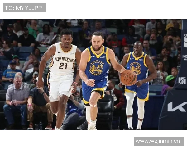 勇士与鹈鹕季后赛第三场激战回顾球员表现与战术分析