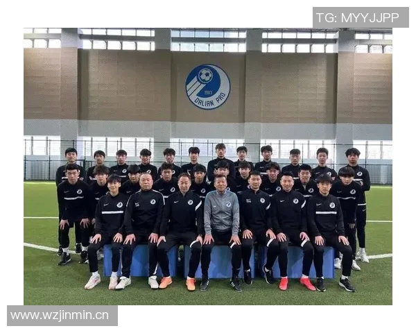 兄弟球队热身赛亮点纷呈 球员拼劲十足为世界杯大战积蓄力量 兄弟球队热身赛亮点纷呈 球员拼劲十足为世界杯大战积蓄力量